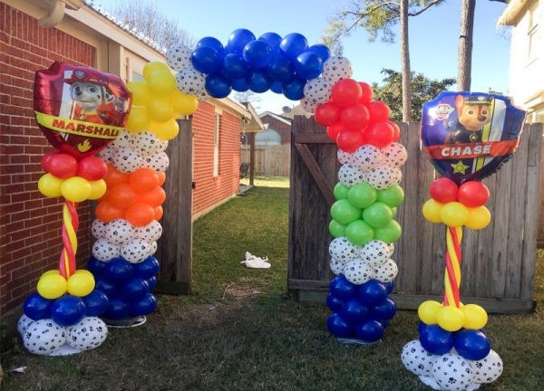 One of the trendy decorations for a party today is an exquisite balloon arch and cute balloons columns. Paw Patrol theme with favourite Chase and Marshall is very popular for children's parties.